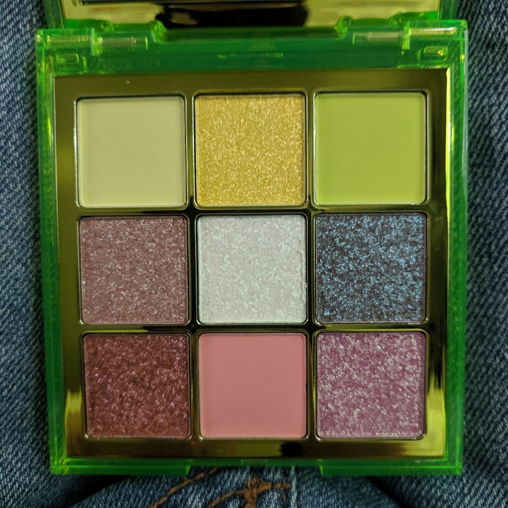 Huda beauty neon obsessions neon green